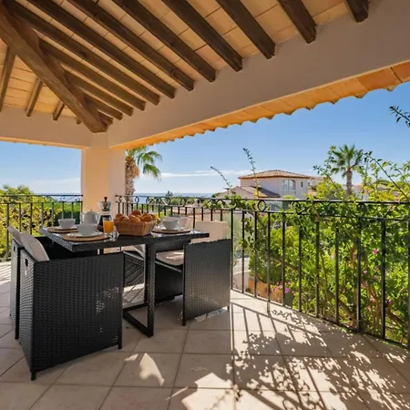 With Pool Near The Golf Course Sainte-Maxime