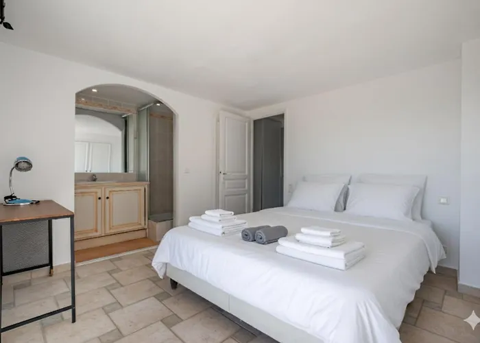 Apartman With Pool Near The Golf Course Sainte-Maxime